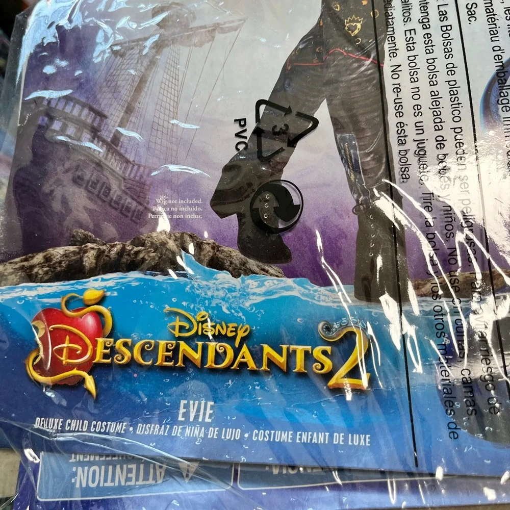 Disney Evie descendants2 top and jacket size 4-6x